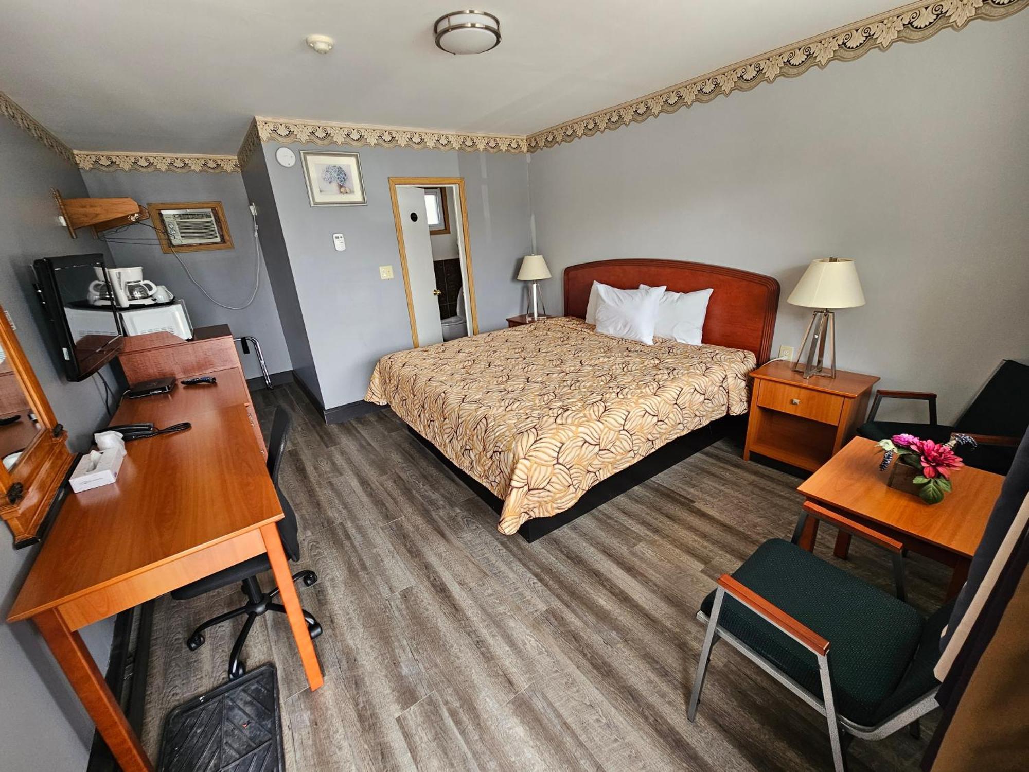 Forest Plaza Motel Mount Forest Exterior foto